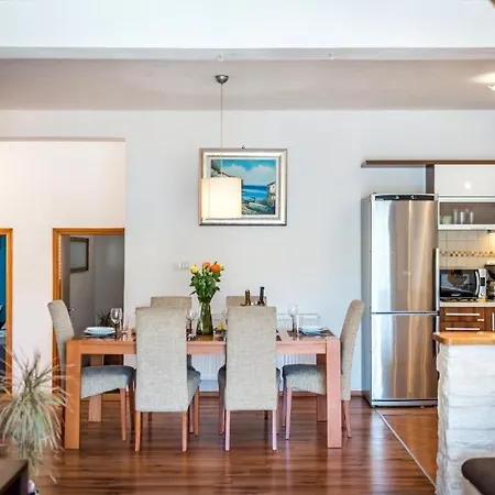 Family Friendly House With A Swimming Pool Vrpolje, - 24345 Tatil Evi *
