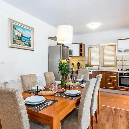Family Friendly House With A Swimming Pool Vrpolje, - 24345 Tatil Evi