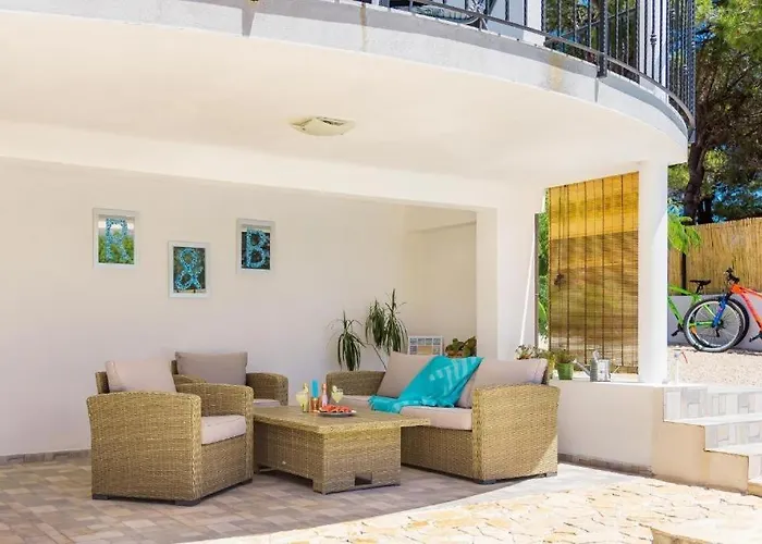 Family Friendly House With A Swimming Pool Vrpolje, - 24345 Sibenik