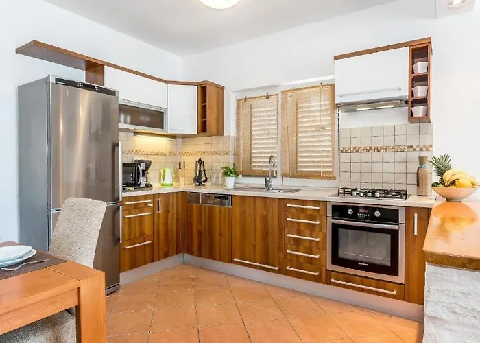 Family Friendly House With A Swimming Pool Vrpolje, - 24345