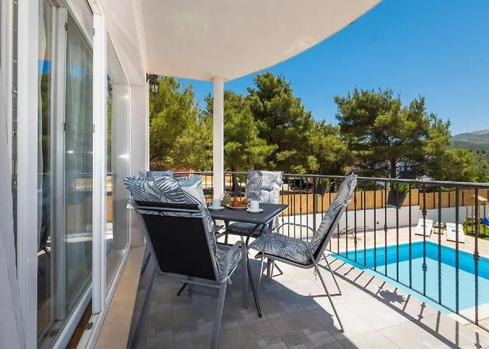 Family Friendly House With A Swimming Pool Vrpolje, - 24345 *