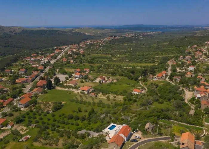 Family Friendly House With A Swimming Pool Vrpolje, - 24345